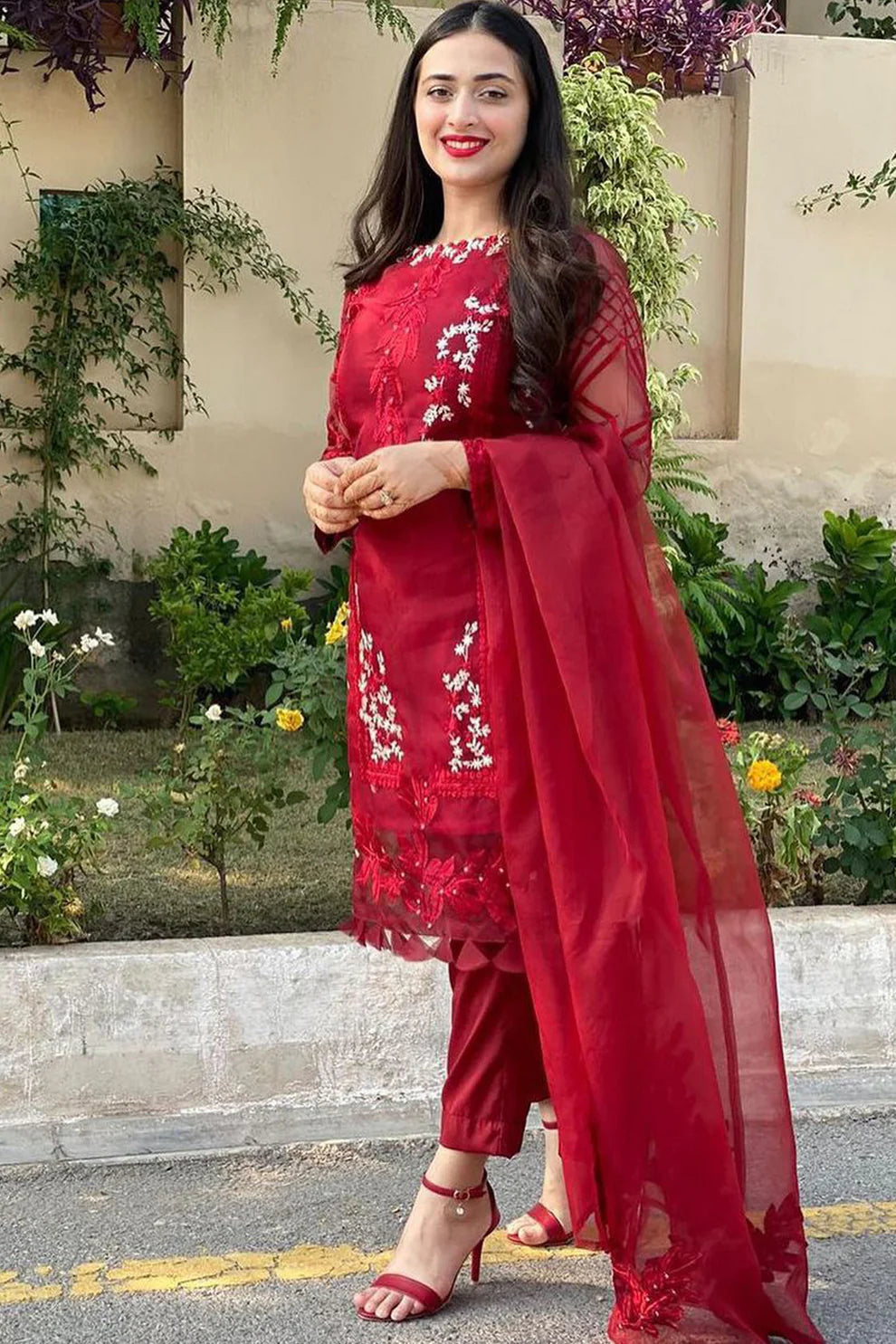 AZURE- ORGANZA HEAVY EMBROIDERED SHIRT WITH ORGANZA EMBROIDERED DUPATTA AND LAWN INNER -BIC-RED