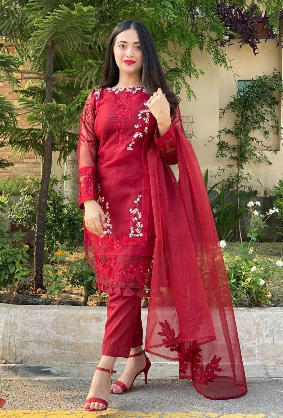 AZURE- ORGANZA HEAVY EMBROIDERED SHIRT WITH ORGANZA EMBROIDERED DUPATTA AND LAWN INNER -BIC-RED